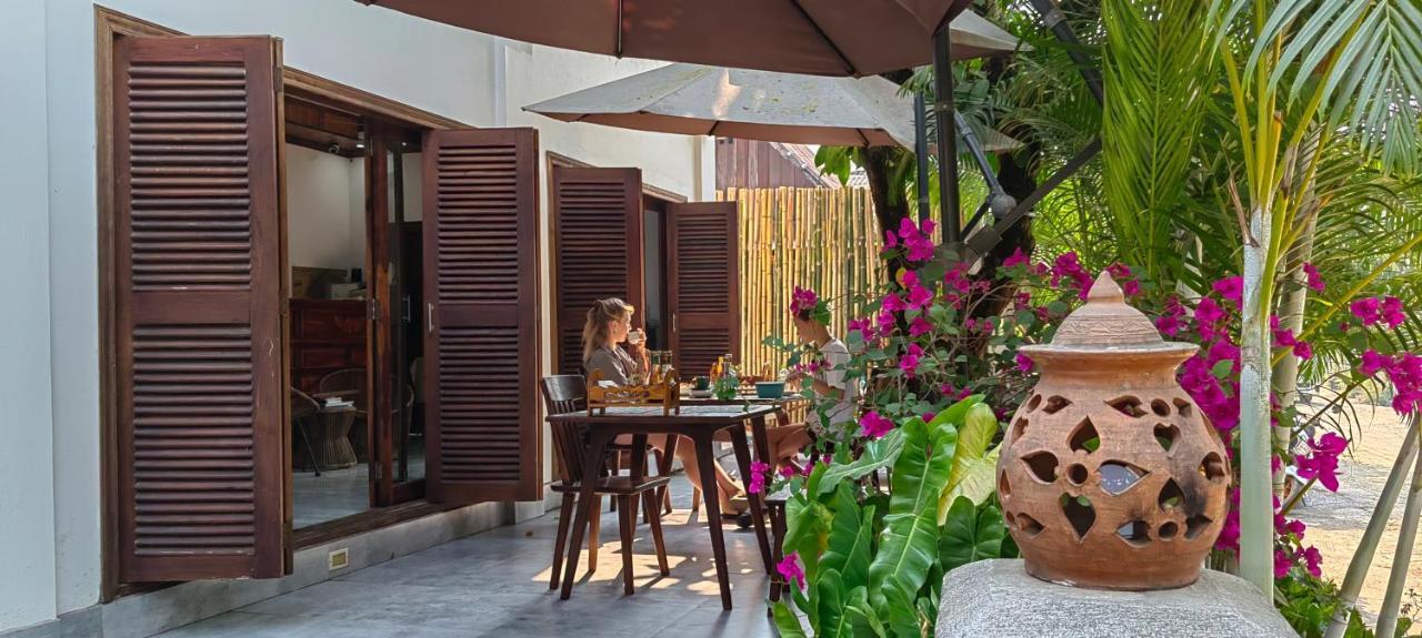 Wisdom Mystery Hotel Luang Prabang Buitenkant foto