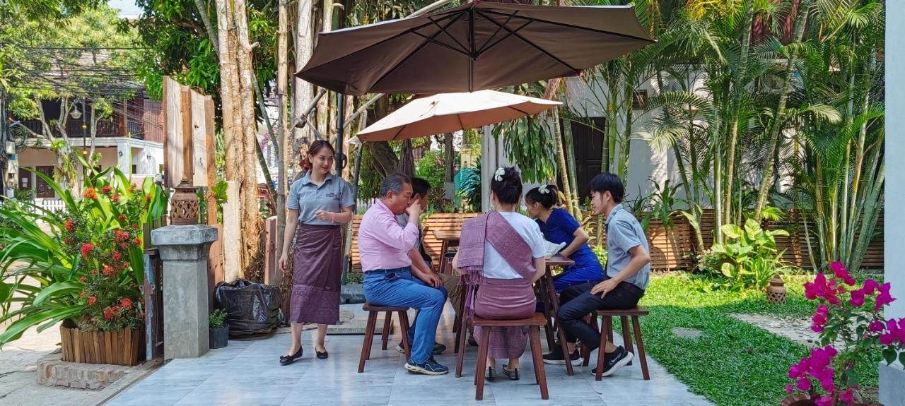 Wisdom Mystery Hotel Luang Prabang Buitenkant foto