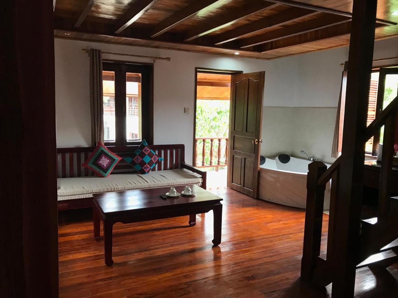 Wisdom Mystery Hotel Luang Prabang Buitenkant foto